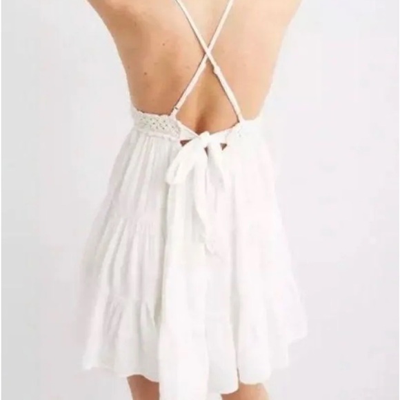 Aerie crochet design too flowy dress - Picture 3 of 5